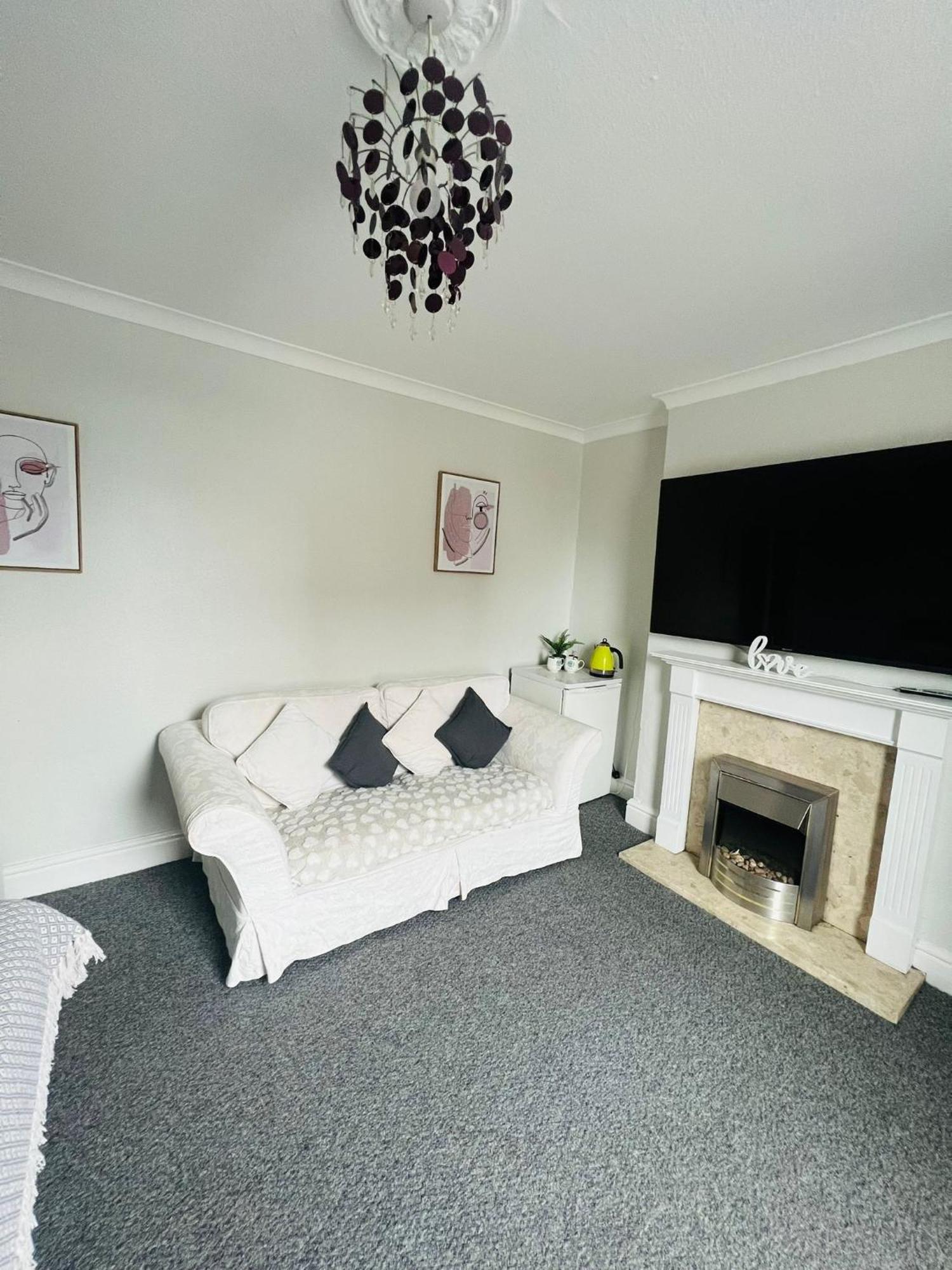 Lincoln City Centre Rooms P&S Eksteriør bilde